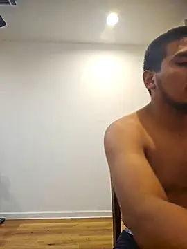 Snapshot of thathotmexican chatting on 11, 11, 2025 thathotmexican online show from 11, 11, 2025