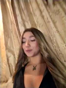 Snapshot of Ella_rr chatting on 21, 9, 2025 Ella rr online show from 21, 9, 2025