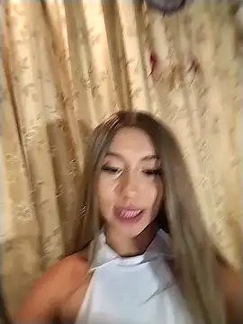 Snapshot of Ella_rr chatting on 27, 9, 2025 Ella rr online show from 27, 9, 2025