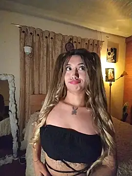 Snapshot of Ella_rr chatting on 23, 11, 2025 Ella rr online show from 23, 11, 2025