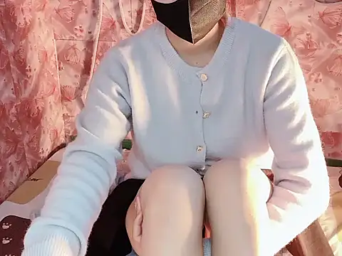 Snapshot of Miumiu028 chatting on 5, 2, 2026 Miumiu028 online show from 5, 2, 2026