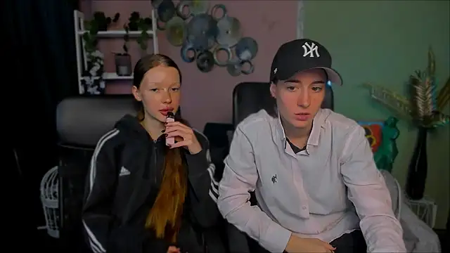 khloebeauty online show from 4, 10, 2025