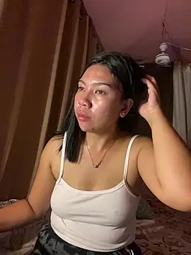 Snapshot of aniya_04 chatting on 8, 7, 2026 aniya 04 online show from 8, 7, 2026