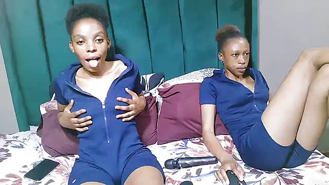 SexyDoll25x online show from 26, 9, 2025