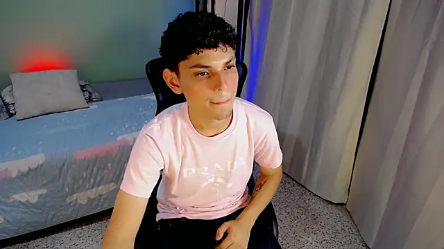 dilan hott  online show from 29, 9, 2025