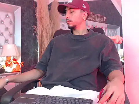 JhosuaCollins  online show from 18, 10, 2025