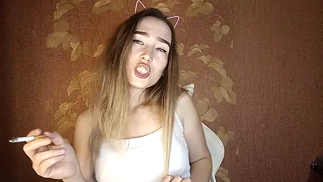 Awora Wolf online show from 17, 9, 2025