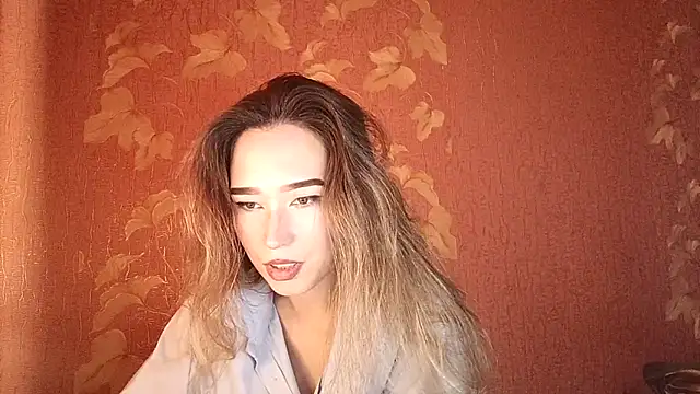 Awora Wolf online show from 7, 10, 2025