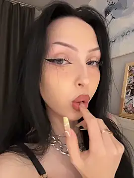 Lina Thornton  online show from 9, 4, 2026