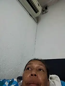 Naomi-Mature online show from 10, 9, 2025