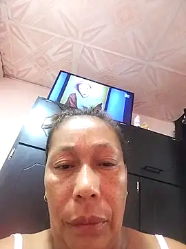 Naomi-Mature online show from 15, 11, 2025