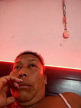 Naomi-Mature online show from 6, 1, 2026