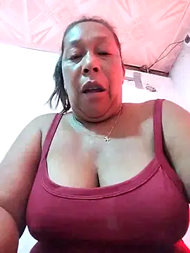 Naomi-Mature online show from 19, 3, 2026