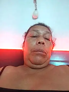 Naomi-Mature online show from 4, 5, 2026