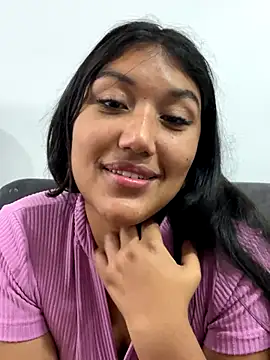 Snapshot of SharaRous chatting on 11, 10, 2025 SharaRous online show from 11, 10, 2025