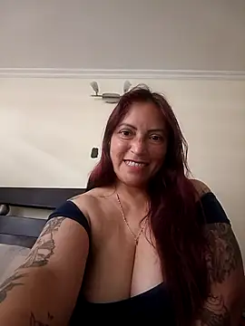 EvelynDuboiss online show from 10, 10, 2025