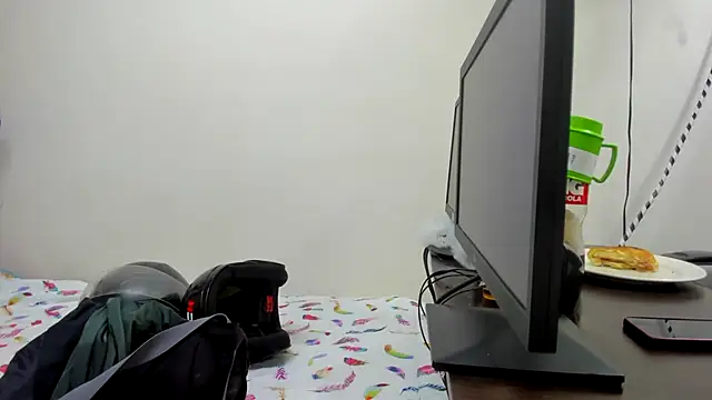 Snapshot of Holdme_Hot chatting on 20, 10, 2025 Holdme Hot online show from 20, 10, 2025