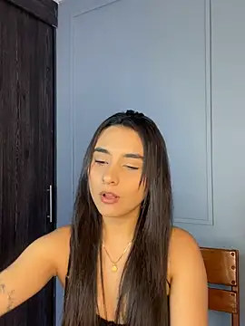 Zafira Montiel online show from 8, 1, 2026