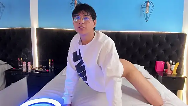 AleAurarashi online show from 23, 9, 2025