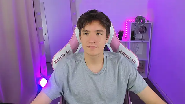 Snapshot of Ethan_Rivers chatting on 17, 9, 2025 Ethan Rivers online show from 17, 9, 2025