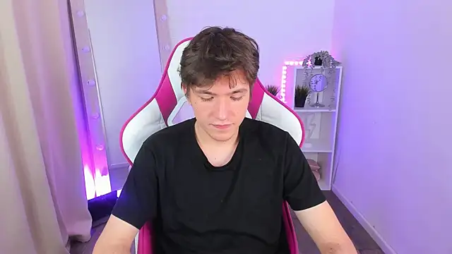 Snapshot of Ethan_Rivers chatting on 9, 10, 2025 Ethan Rivers online show from 9, 10, 2025