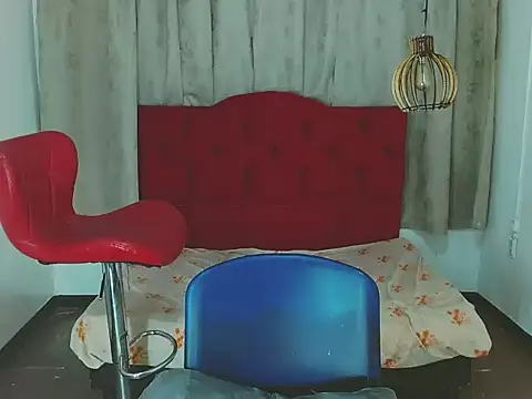 Snapshot of luisa__torres chatting on 20, 9, 2025 luisa  torres online show from 20, 9, 2025