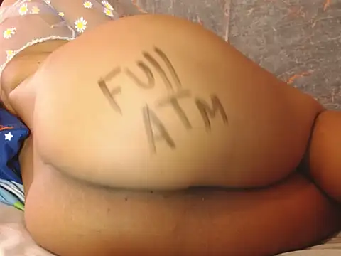 Snapshot of Messy-diana21 chatting on 19, 10, 2025 Messy-diana21 online show from 19, 10, 2025