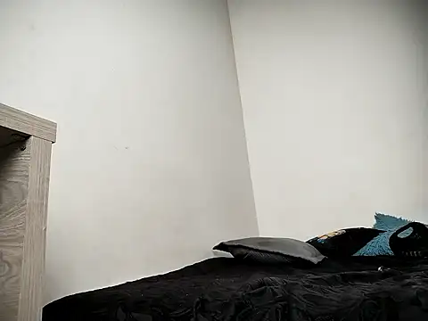 Snapshot of _yefez chatting on 2, 10, 2025 yefez online show from 2, 10, 2025