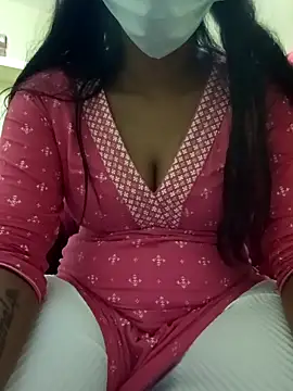 Snapshot of Subadharshini chatting on 7, 10, 2025 Subadharshini online show from 7, 10, 2025