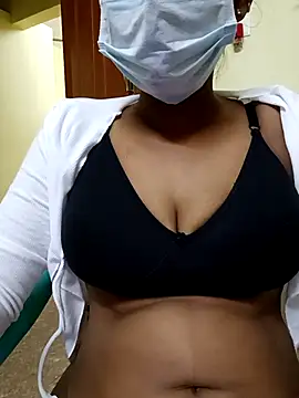 Snapshot of Subadharshini chatting on 9, 10, 2025 Subadharshini online show from 9, 10, 2025