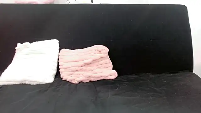 Snapshot of Emmahahaha17 chatting on 19, 9, 2025 Emmahahaha17 online show from 19, 9, 2025