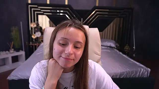 AnnaPearl online show from 23, 9, 2025