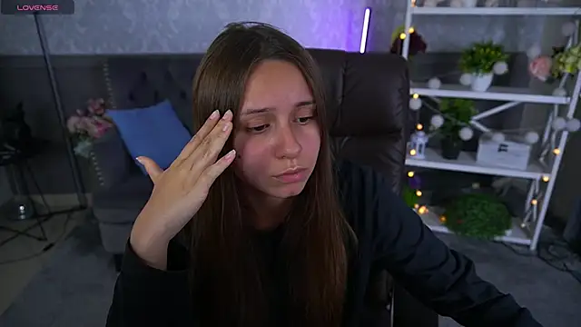 AnnaPearl online show from 8, 10, 2025