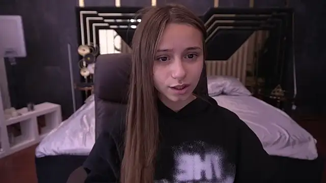 AnnaPearl online show from 15, 10, 2025