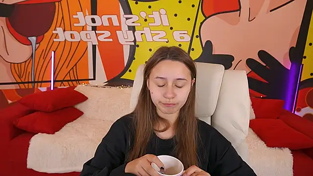 AnnaPearl online show from 24, 10, 2025