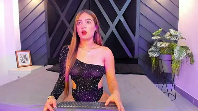 Snapshot of Alana_cox_ chatting on 20, 10, 2025 Alana cox online show from 20, 10, 2025