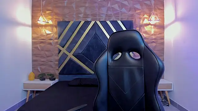 Snapshot of Alana_cox_ chatting on 4, 12, 2025 Alana cox online show from 4, 12, 2025