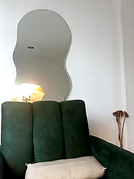 Snapshot of a_Malgosia_mako chatting on 22, 10, 2025 a Malgosia mako online show from 22, 10, 2025