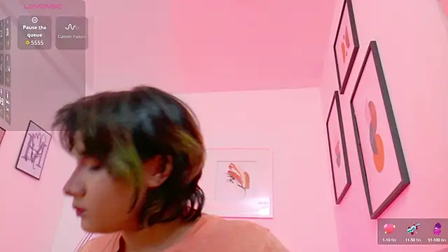 Snapshot of cosplaydate chatting on 1, 10, 2025 cosplaydate online show from 1, 10, 2025