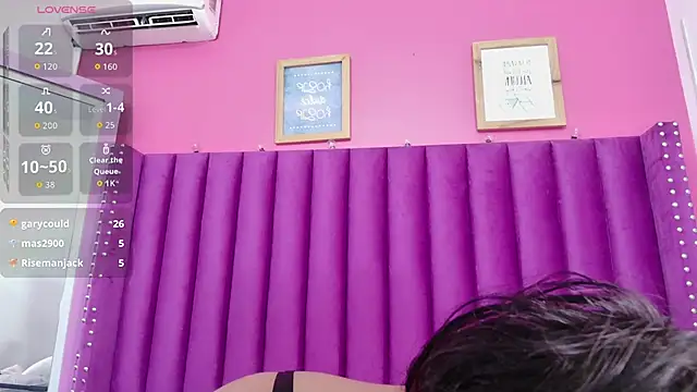 Snapshot of cosplaydate chatting on 4, 10, 2025 cosplaydate online show from 4, 10, 2025