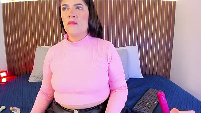 Snapshot of Roxie-NS chatting on 18, 9, 2025 Roxie-NS online show from 18, 9, 2025