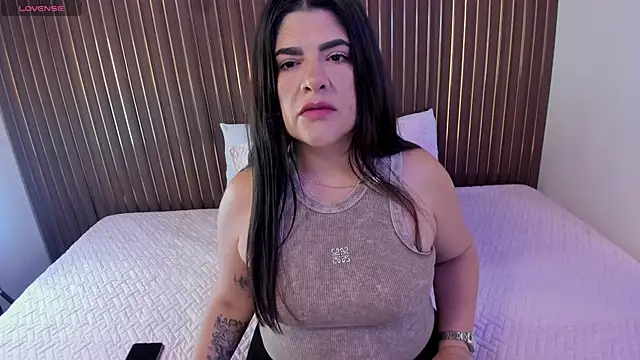 Snapshot of Roxie-NS chatting on 26, 11, 2025 Roxie-NS online show from 26, 11, 2025