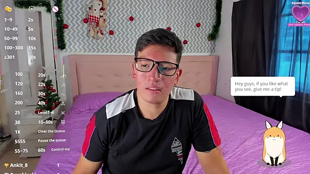 ZoeandEthan online show from 18, 12, 2025