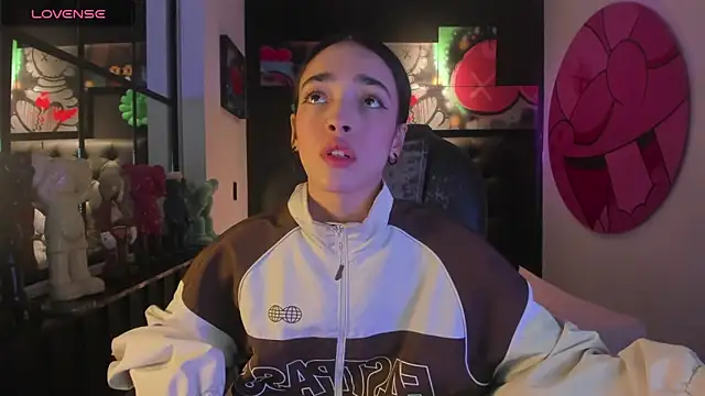 miIa bratz online show from 6, 3, 2026