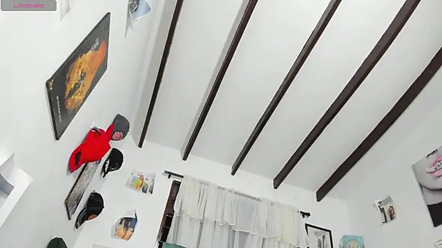 Snapshot of Rihanna_hotx chatting on 6, 2, 2026 Rihanna hotx online show from 6, 2, 2026