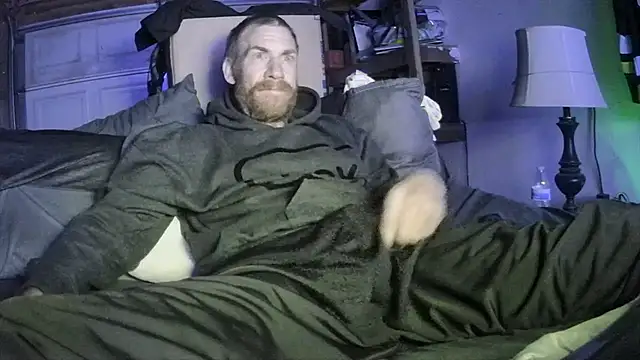 Snapshot of Tiggitytomociti chatting on 2, 12, 2025 Tiggitytomociti online show from 2, 12, 2025