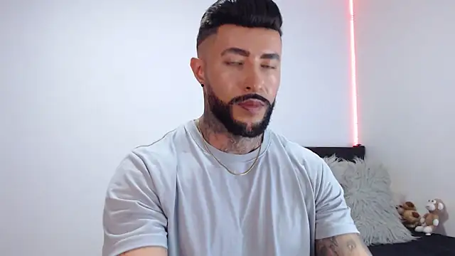 andrea de lucaa online show from 20, 9, 2025