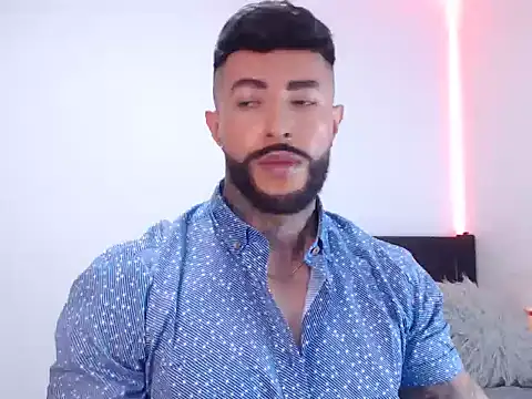 andrea de lucaa online show from 17, 10, 2025