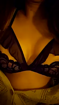 LeemaBean online show from 23, 9, 2025