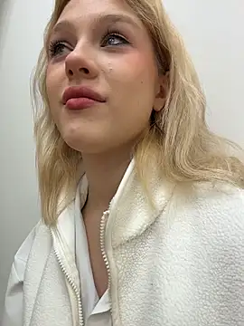 CaitlinSugar online show from 30, 10, 2025